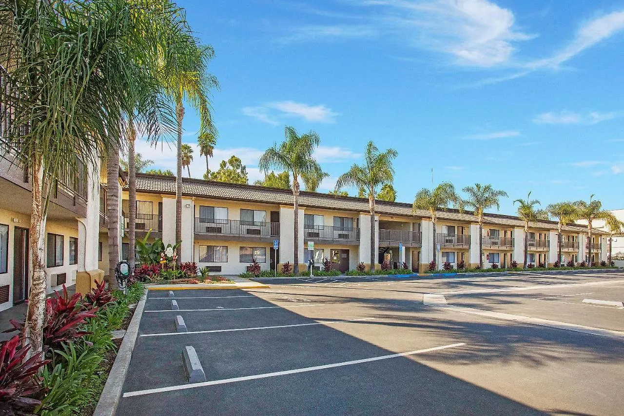 Hotel Stanford Inn & Suites Anaheim