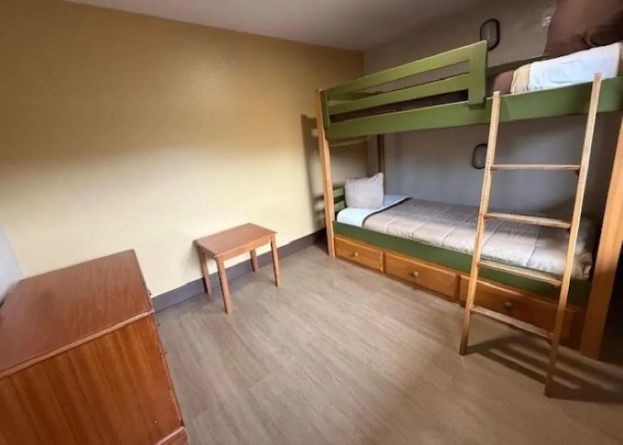 Stanford Inn & Suites Anaheim