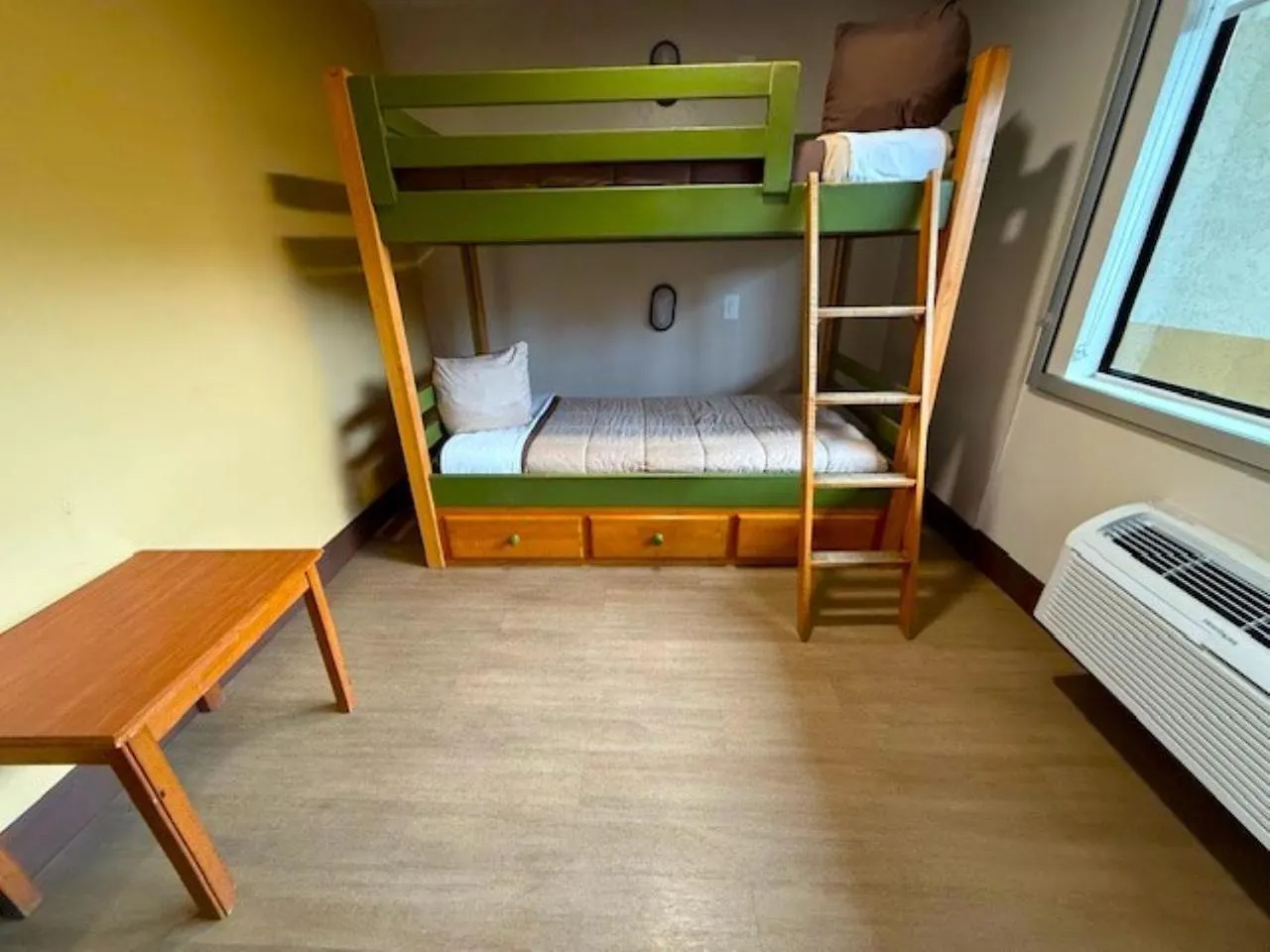 Stanford Inn & Suites Anaheim Hotel