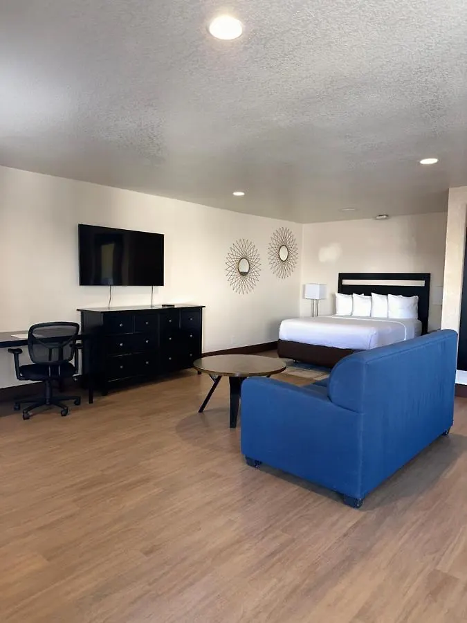 *** Otel Stanford Inn & Suites Anaheim ABD